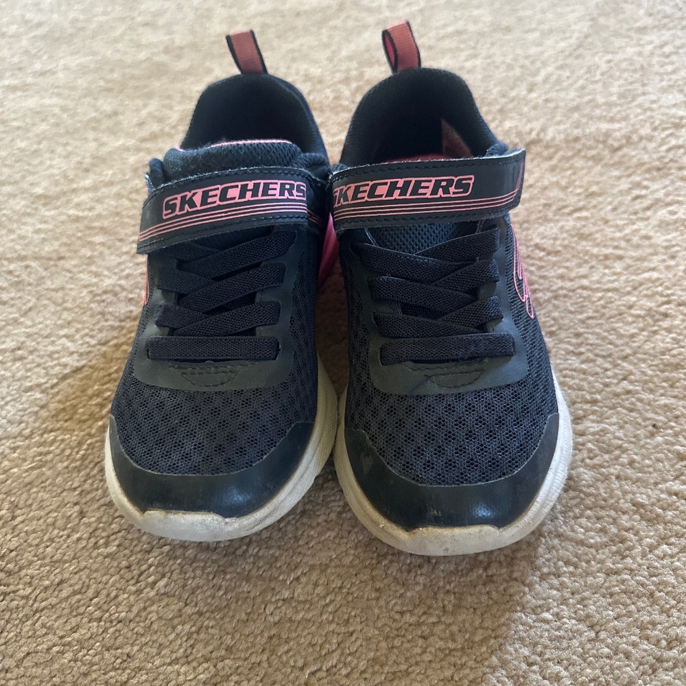 Girls Skechers size 12 Navy Pink